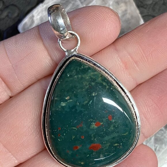 Heliotrope Bloodstone Pendant Stone Crystal Jewelry - Picture 6 of 9